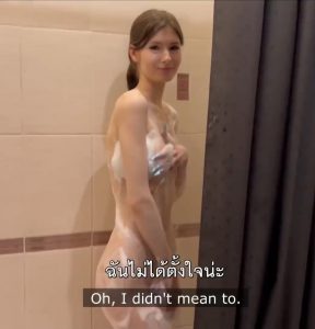 bathroomxxx แอบดูแล้วเงี่ยนสาวเรสเบี้ยนโดนซั่ม stepsister