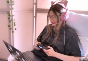 Cutie gamer สาวเกมเมอร์น่ารักโดนเย็ดแตกในโดยผัวหื่น